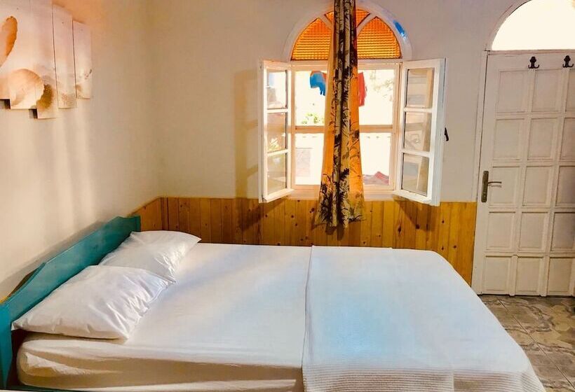 مبيت وإفطار Angora Motel & Camping & Restaurant