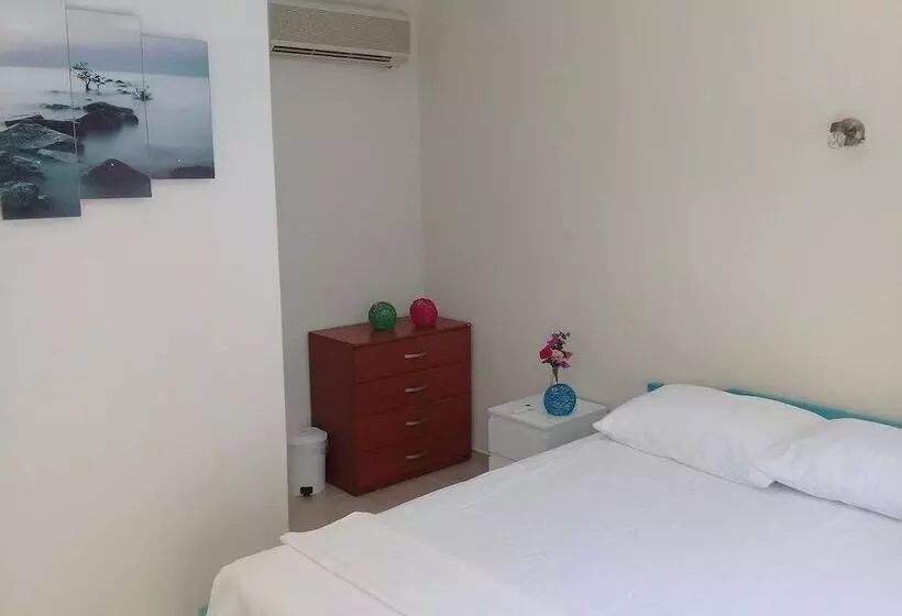 ベッドアンドブレックファースト Angora Motel & Camping & Restaurant