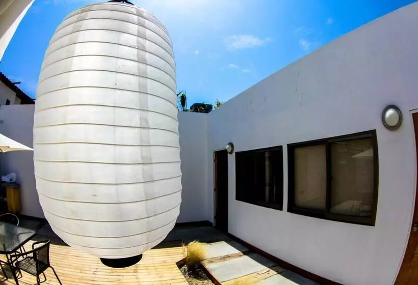 El Faro Hostal