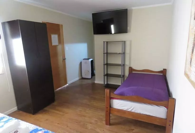 El Faro Hostal