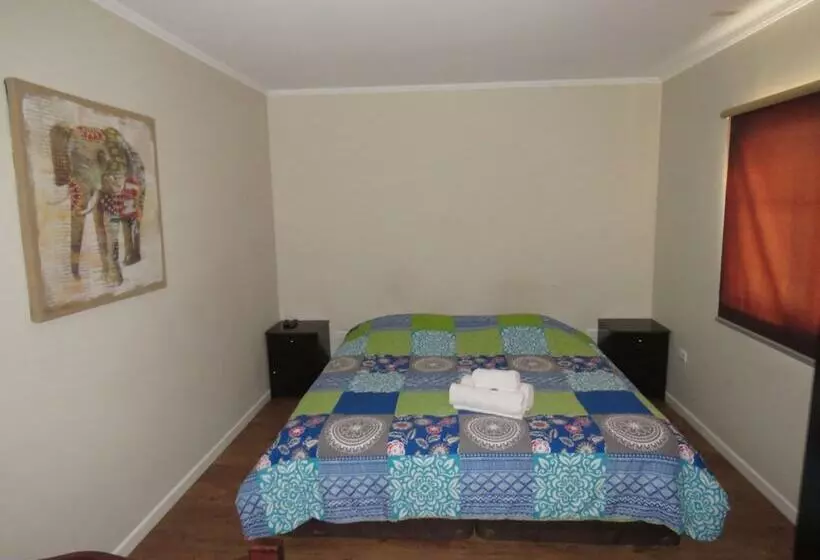 El Faro Hostal