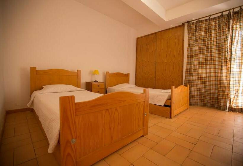 Hi Alcoutim – Pousada De Juventude   Hostel