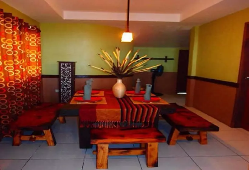 Hotelli Country Inn Sta Ana Annex