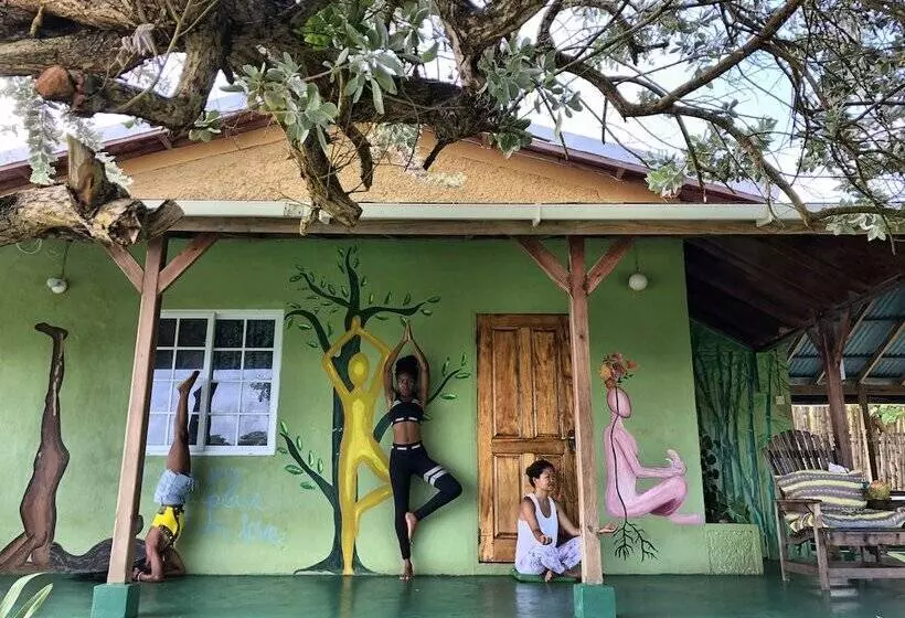 هتل Go Natural Jamaica Retreats