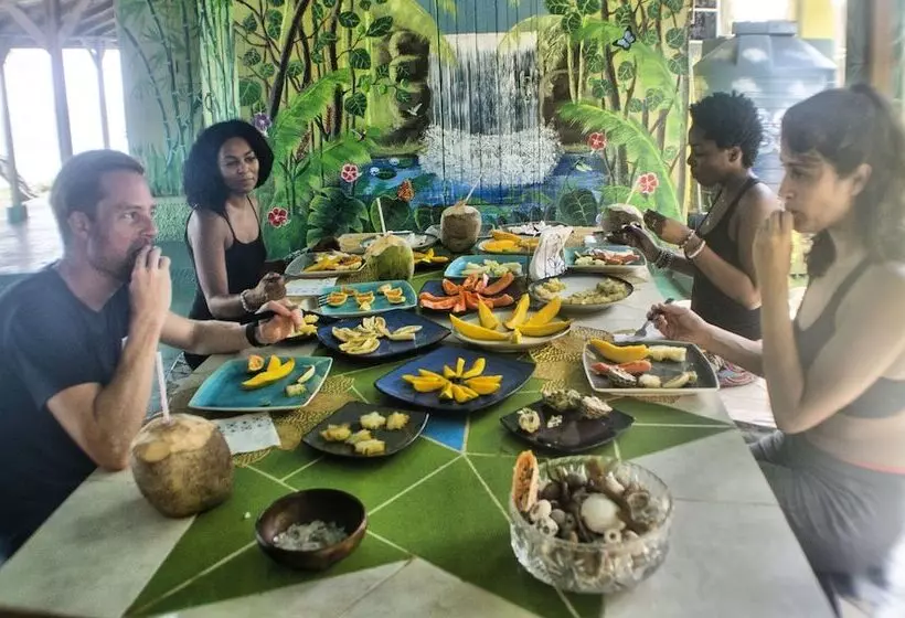 هتل Go Natural Jamaica Retreats