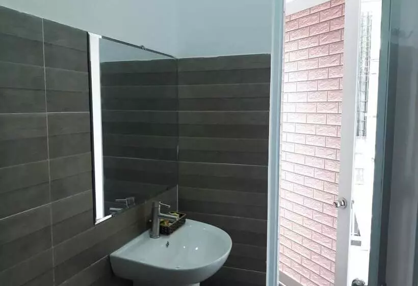 هتل Hana Riverside Villa