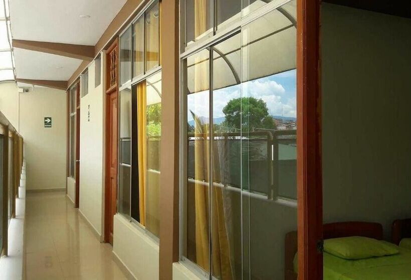 هتل Hospedaje Jhunior