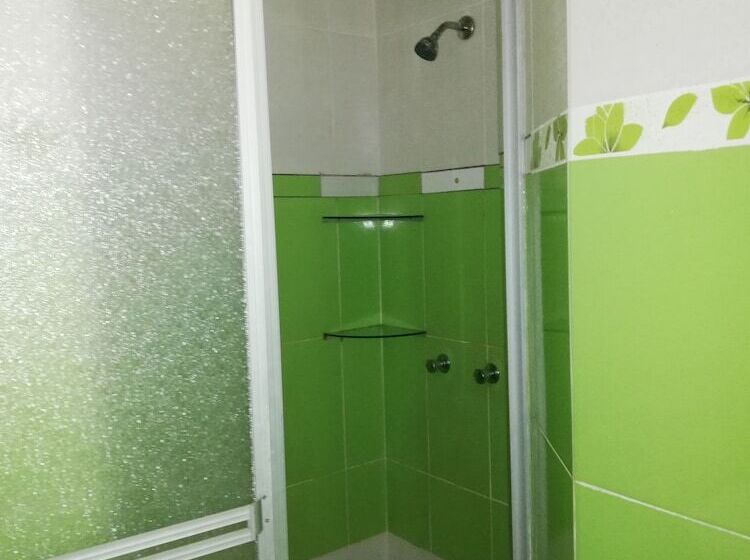 هتل Hospedaje Jhunior