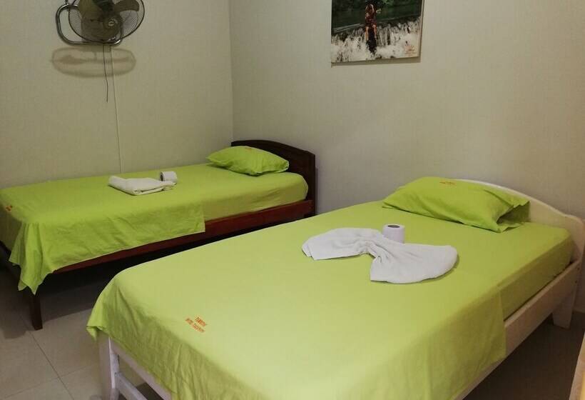 هتل Hospedaje Jhunior