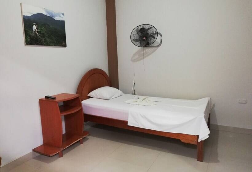 هتل Hospedaje Jhunior