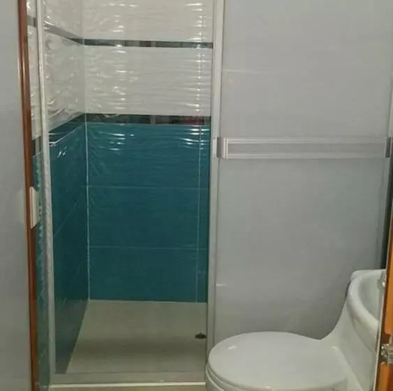 ホテル Hospedaje Piolin