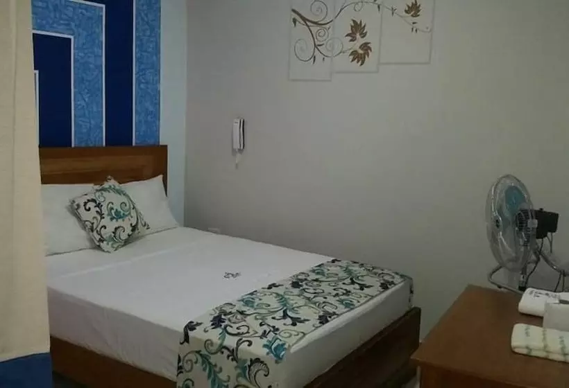 ホテル Hospedaje Piolin