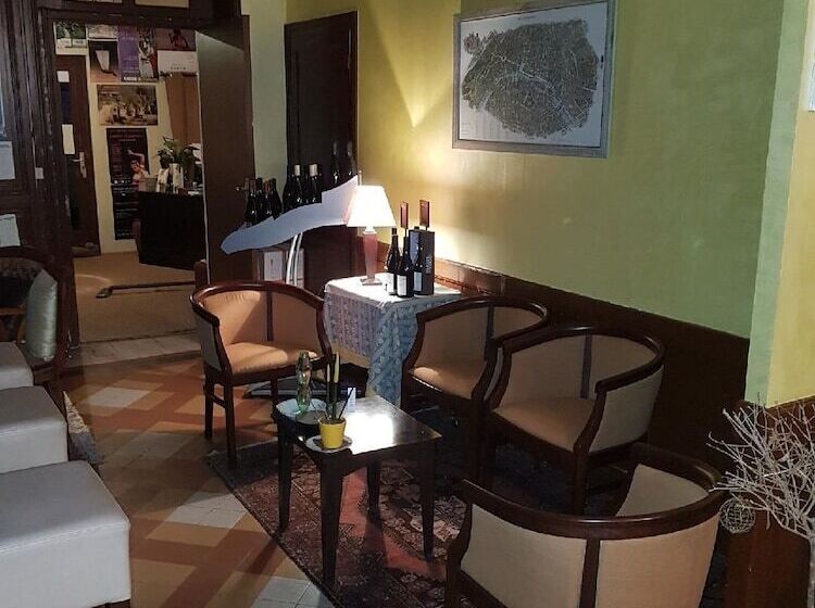 فندق Hôtellerie Les Lilas