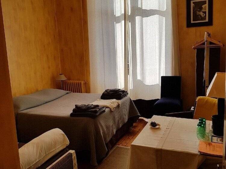 فندق Hôtellerie Les Lilas