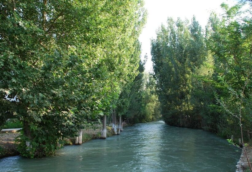 هتل Kitob Sayyoh   Campsite