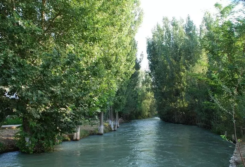 هتل Kitob Sayyoh   Campsite