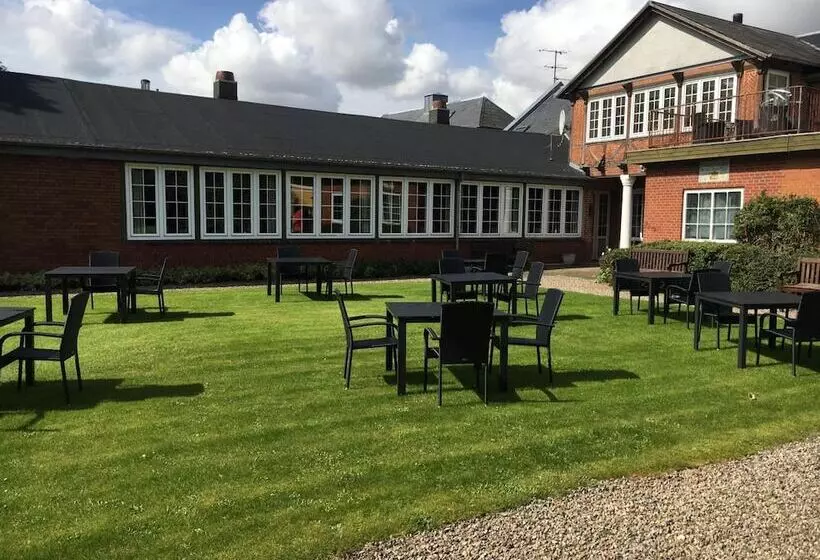 ホテル Kongeåkroen