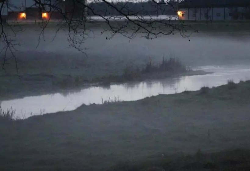 ホテル Kongeåkroen