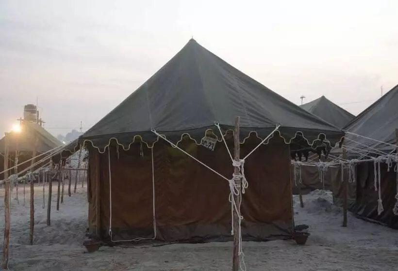 Hotelli Kumbha Kamps