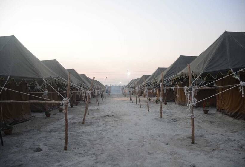 Отель Kumbha Kamps