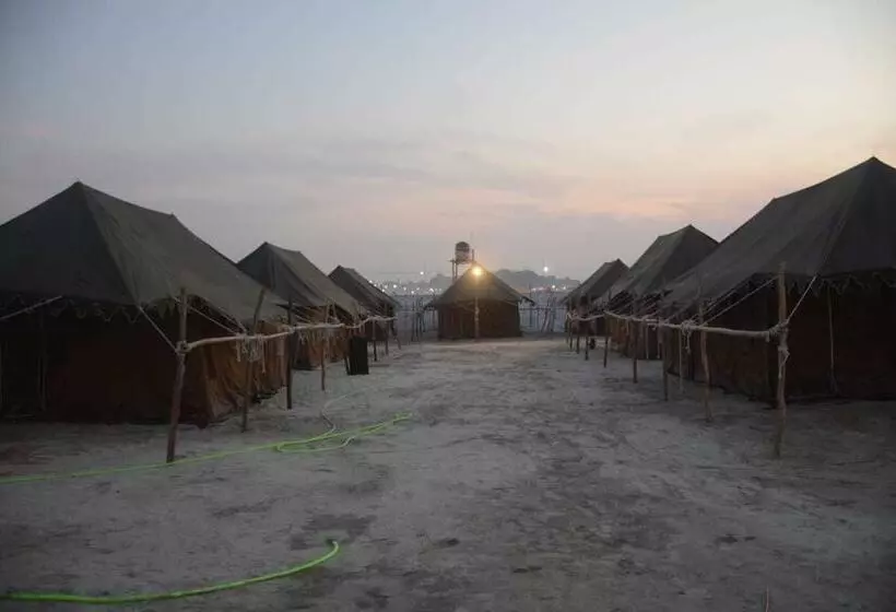 Hotelli Kumbha Kamps