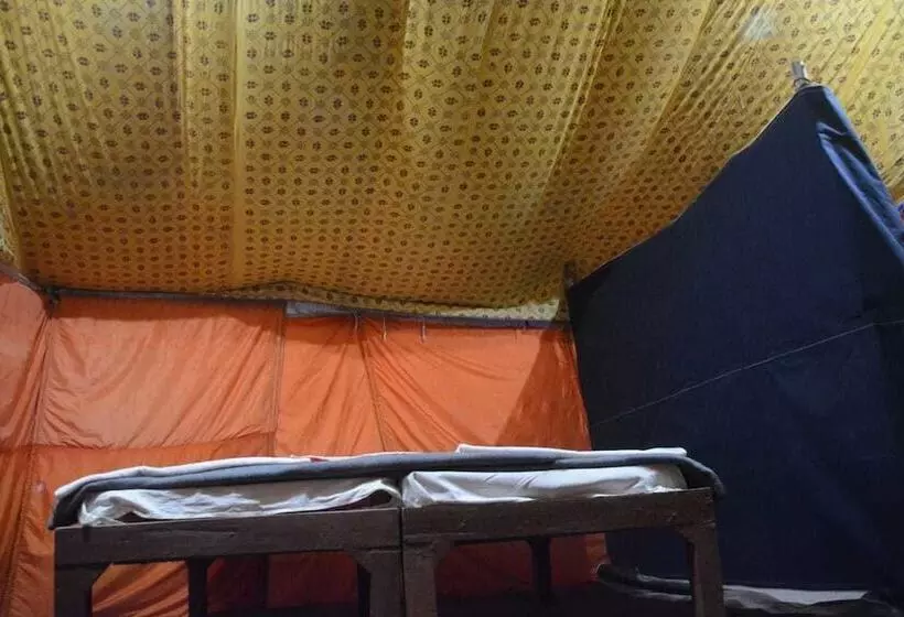 Hotelli Kumbha Kamps