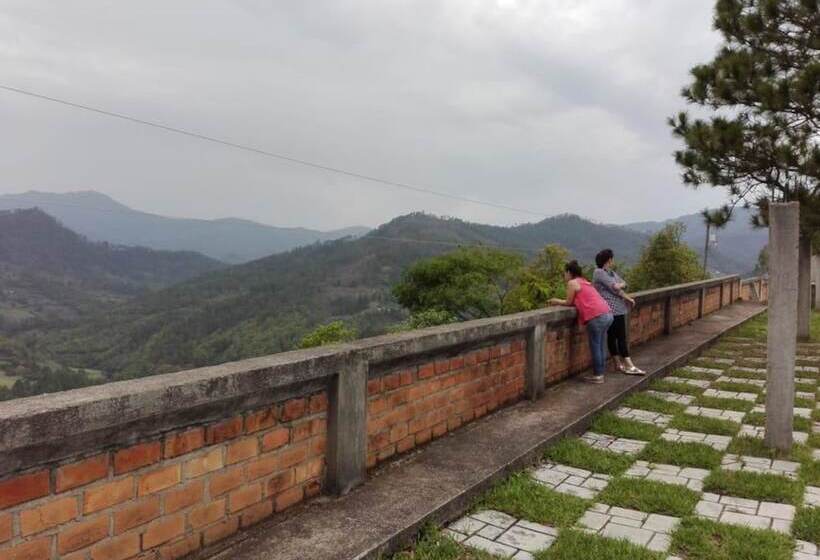 هتل Mirador Del Valle