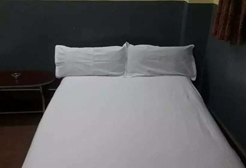 هتل Myagdi Chhahari Guest House