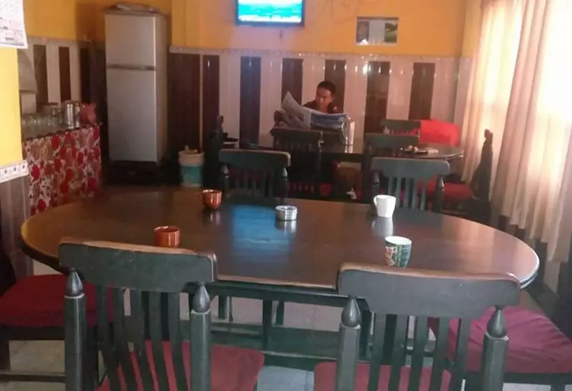 هتل Myagdi Chhahari Guest House