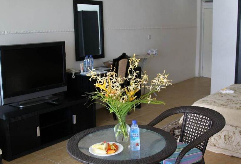 فندق Puataukanave International