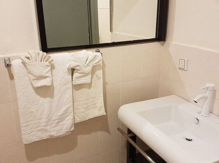 فندق Puataukanave International