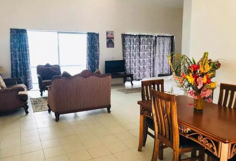 هتل Puataukanave International