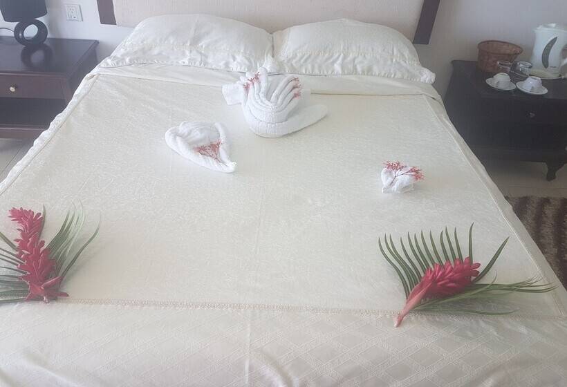 فندق Puataukanave International