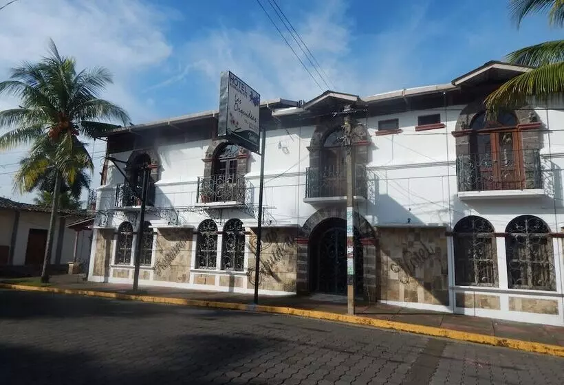 هتل Y Restaurante Las Orquídeas