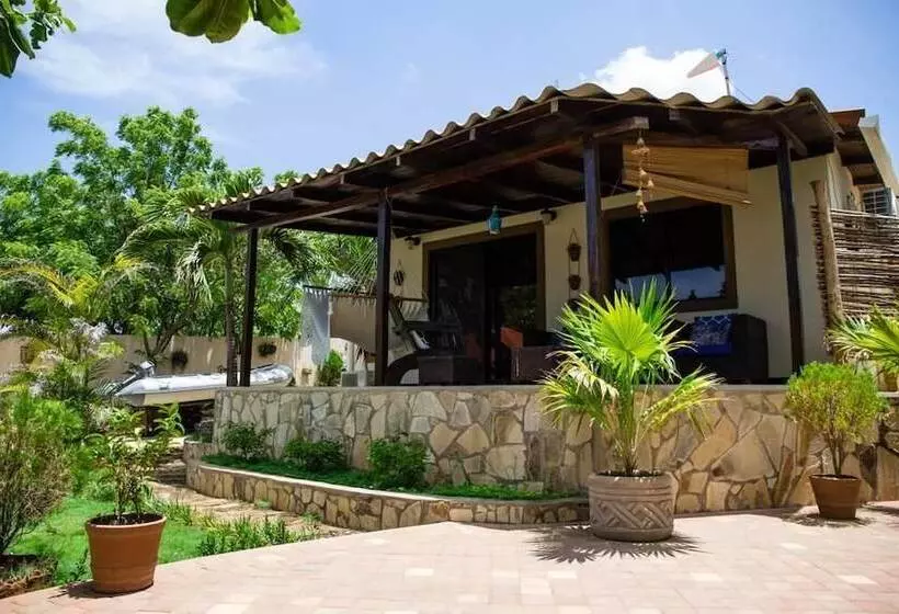 Odoya Beach Hostel