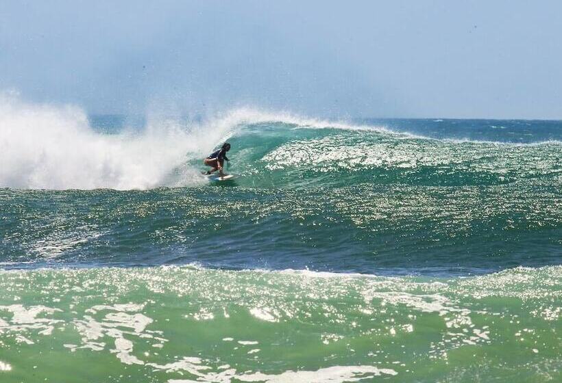 Odoya Beach Hostel
