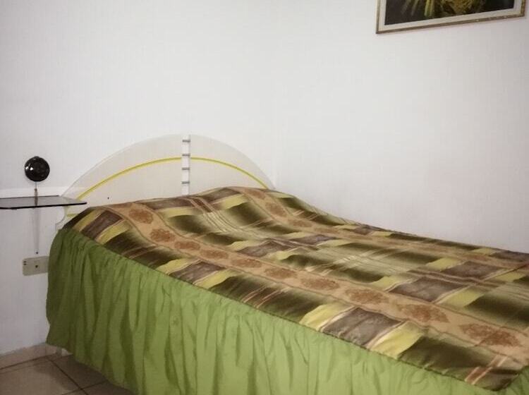 Пансион Hospedaje Harjeny