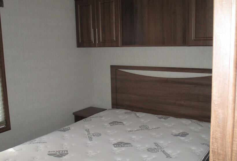 Pickerel Park Rv Resort