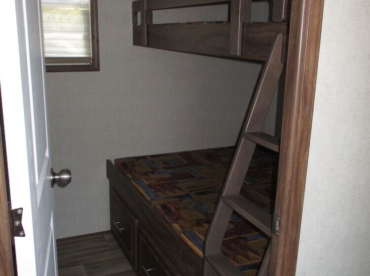 Pickerel Park Rv Resort