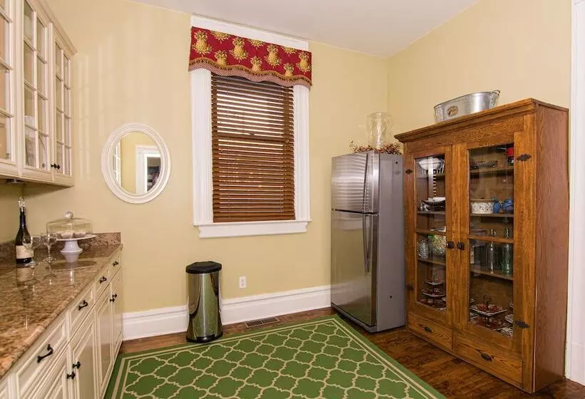 The Levi Deal Mansion Bed & Breakfast