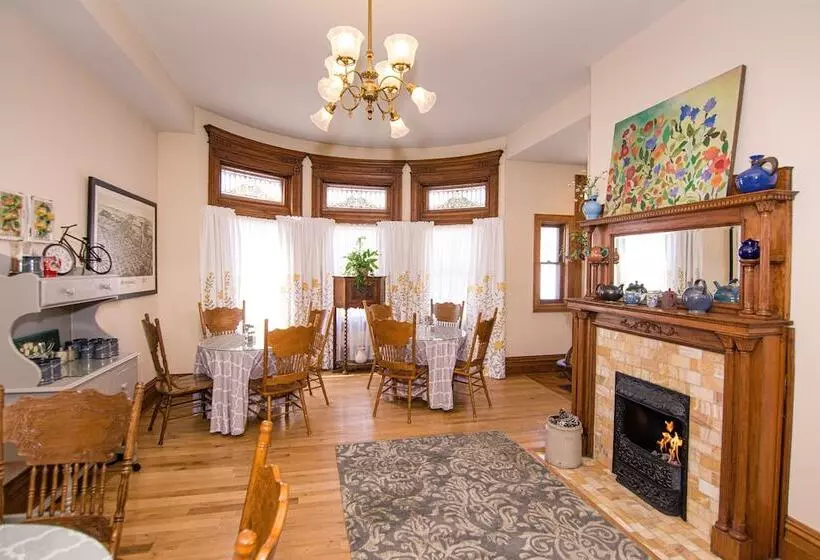 The Levi Deal Mansion Bed & Breakfast