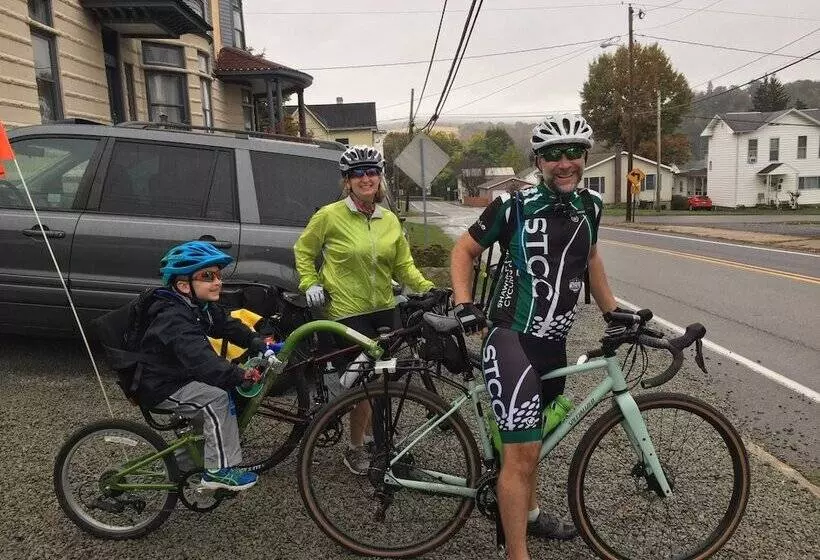 The Levi Deal Mansion Bed & Breakfast