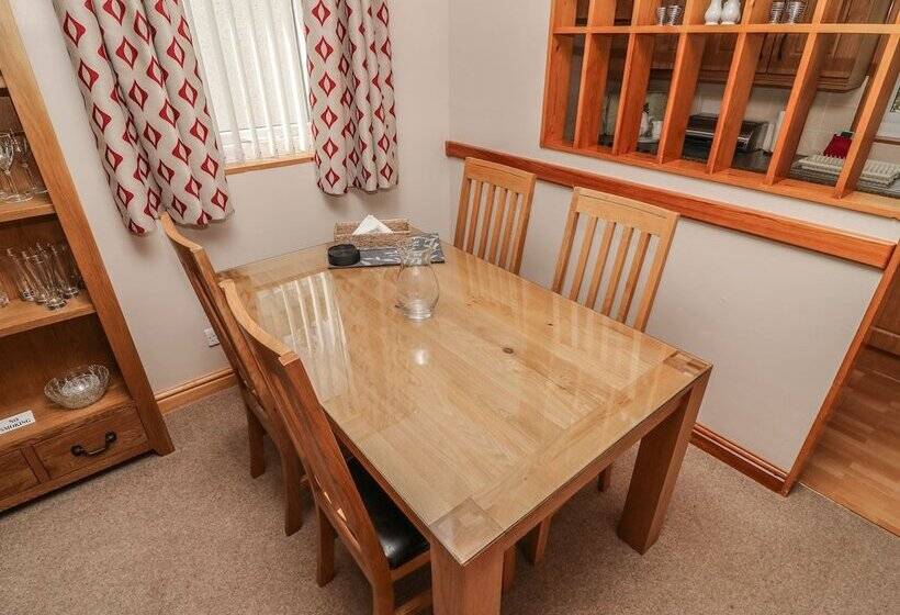 Waterhead Apartment E