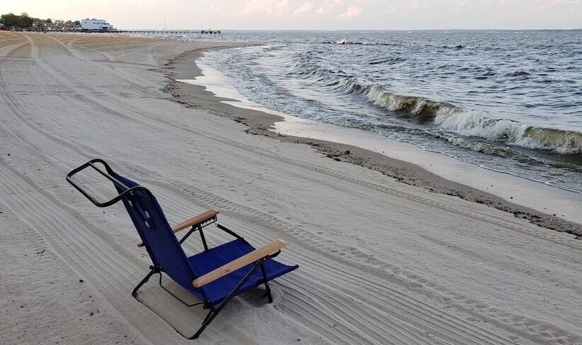 Colonial Beach Plaza Bed & Breakfast