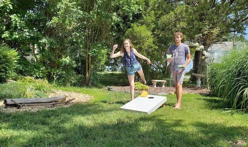 Colonial Beach Plaza Bed & Breakfast