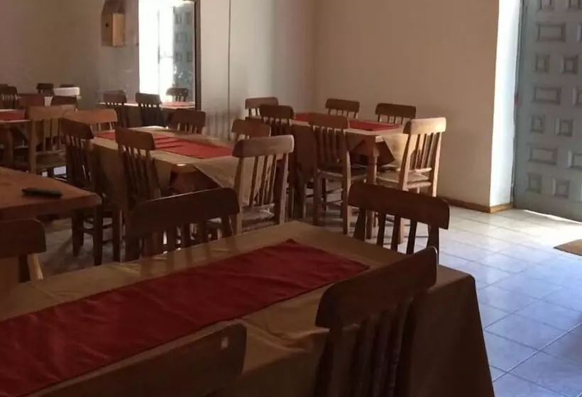 Hostal Rocas Del Maule