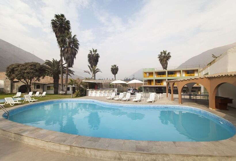 Отель El Angolo Chosica