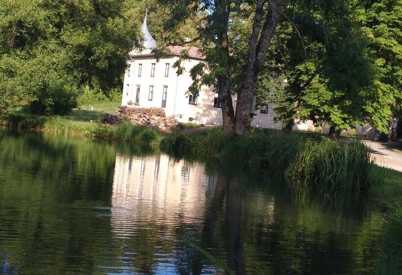 Отель Lodge Hôtel Domaine De Sommedieue