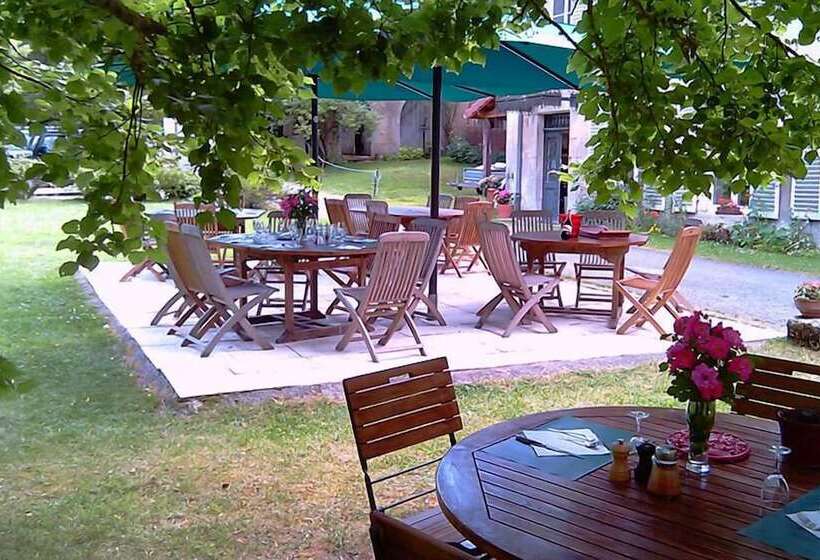 Отель Lodge Hôtel Domaine De Sommedieue