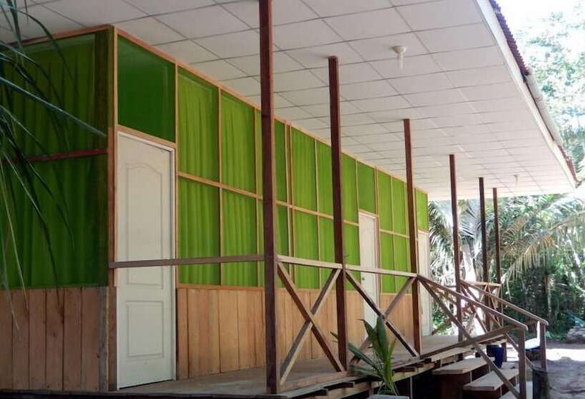 בית מלון כפרי Maloka Sandoval Lodge